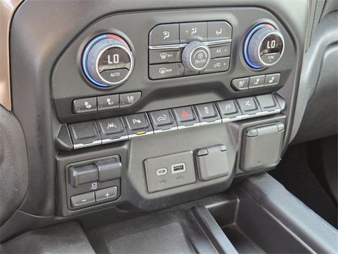 Used 2022 Chevrolet Silverado 1500 High Country w/ LPO, Dark Essentials Package image 23