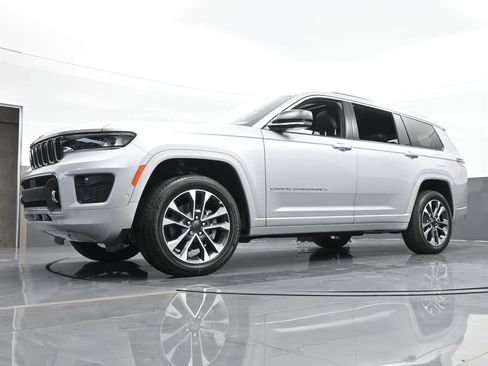 Used 2024 Jeep Grand Cherokee L Overland image 49
