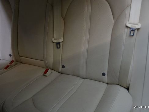 Used 2014 Audi A8 L TDI w/ Premium Package image 26