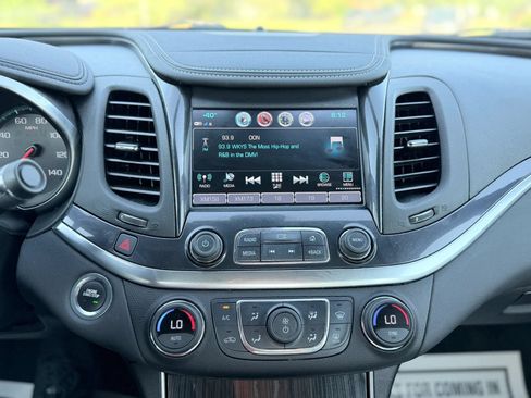 Used 2018 Chevrolet Impala LT w/ Sunroof and Spoiler Package FWD image 19