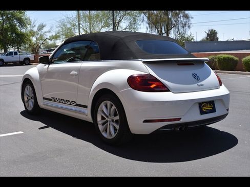 Used 2017 Volkswagen Beetle 1.8T S FWD image 10