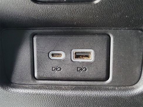 Used 2022 Cadillac XT6 Premium Luxury w/ LPO, Floor Liner Package image 18