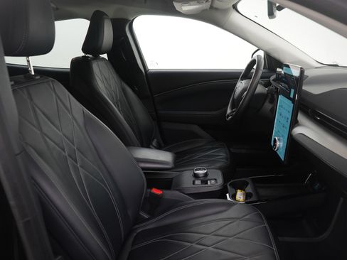 Used 2021 Ford Mustang Mach-E Select w/ Comfort/Appearance Package image 11