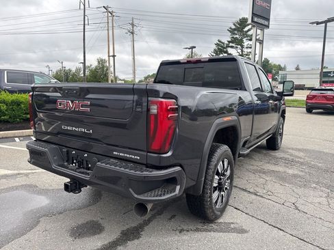 New 2025 GMC Sierra 2500 Denali w/ Denali Reserve Package image 6