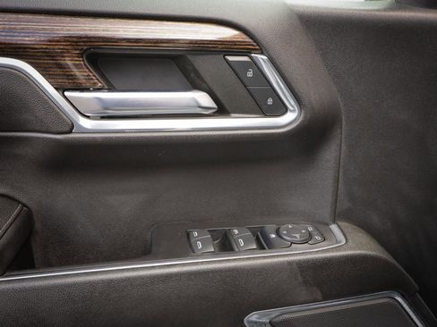 Used 2023 GMC Sierra 1500 Elevation image 17