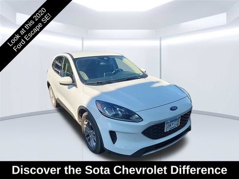 Used 2020 Ford Escape SE FWD image 1