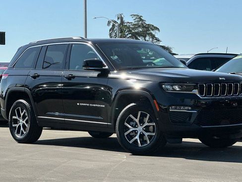 New 2025 Jeep Grand Cherokee Limited image 2