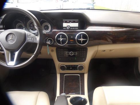 Used 2014 Mercedes-Benz GLK 350 4MATIC image 11