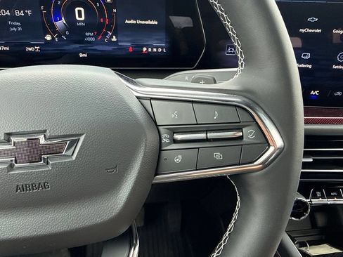 New 2026 Chevrolet Traverse Z71 w/ Driver Confidence Package AWD/4WD image 16