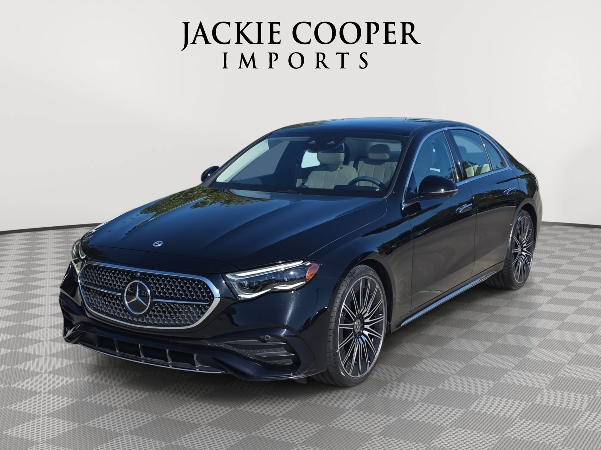 Used 2025 Mercedes-Benz E 350 4MATIC Sedan 360° Tour