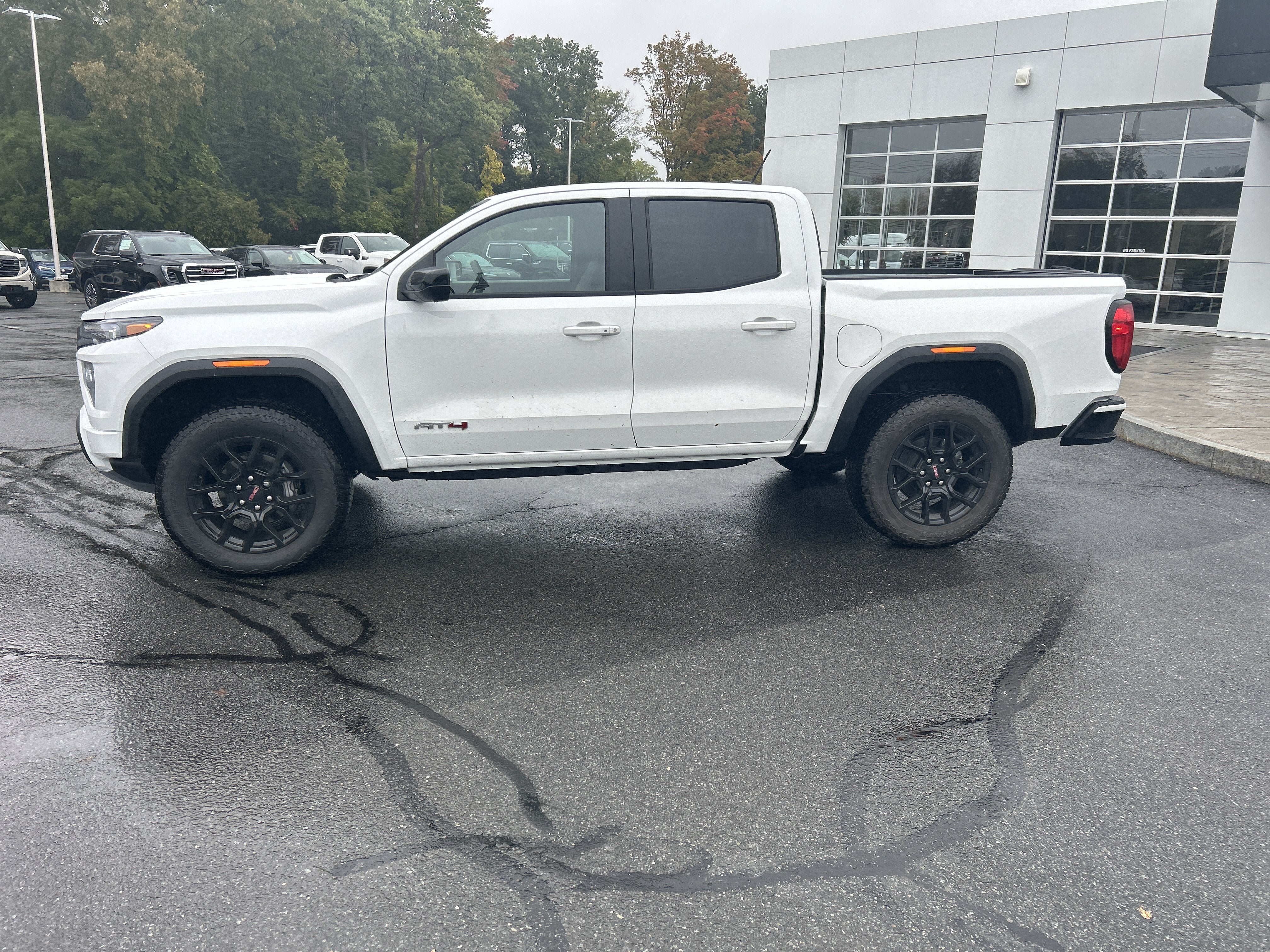 New 2026 GMC Canyon AT4 w/ Technology Plus Package AWD/4WD image 2