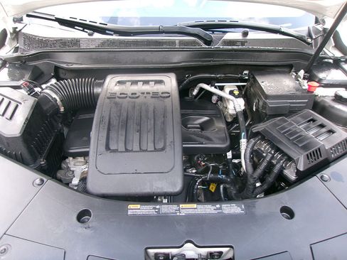 Used 2015 Chevrolet Equinox LTZ image 9