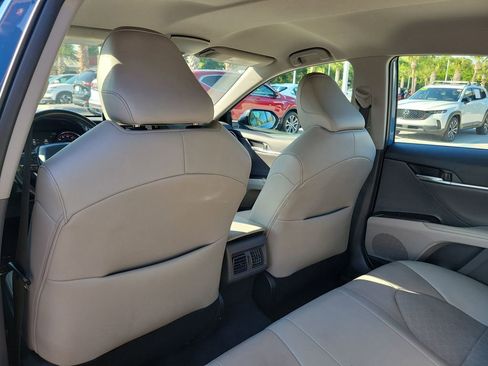 Used 2024 Toyota Camry XSE FWD image 9