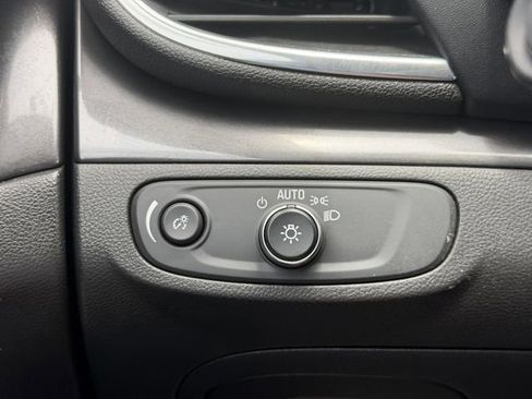 Used 2018 Buick Encore Preferred FWD image 27