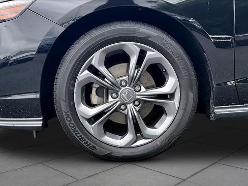 Used 2023 Honda Accord EX image 11