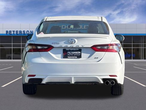Used 2024 Toyota Camry SE FWD image 5