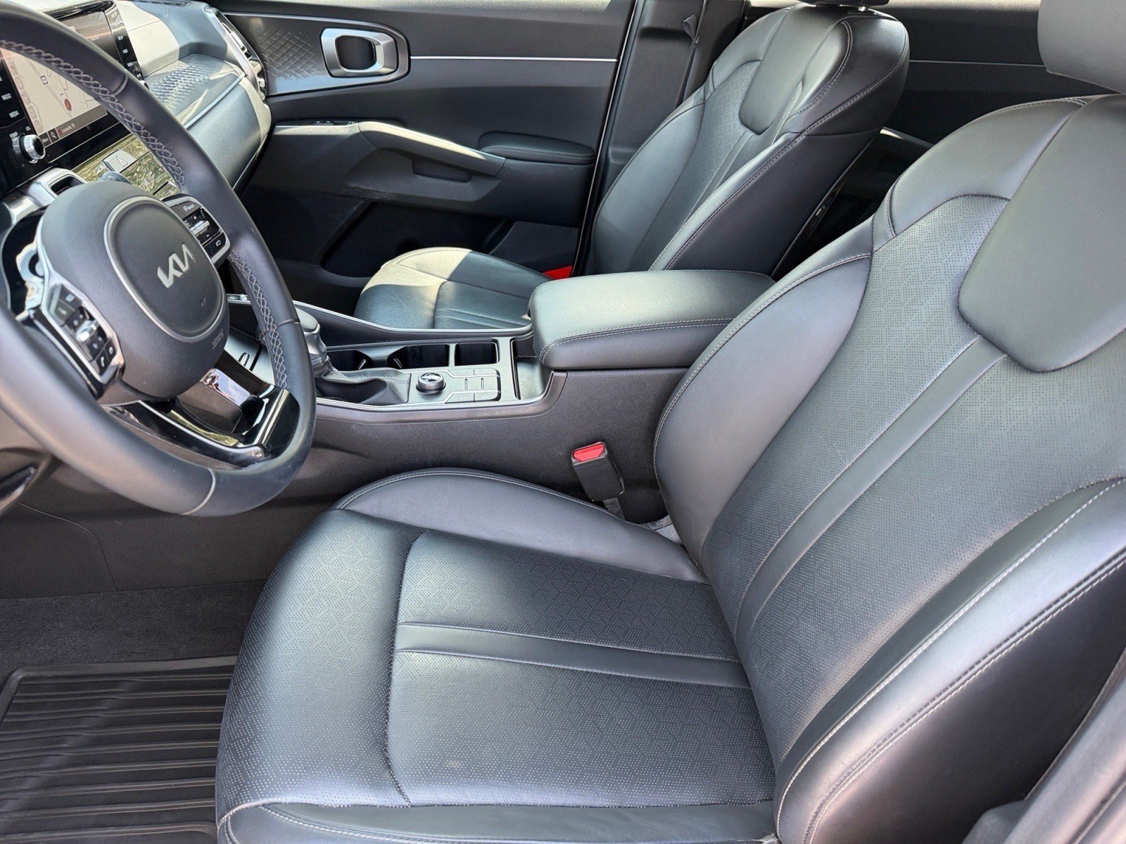 Used 2023 Kia Sorento S w/ Panoramic Sunroof Package FWD image 10