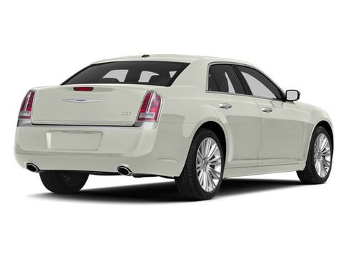 Used 2013 Chrysler 300 Touring w/ Driver Convenience Group image 2