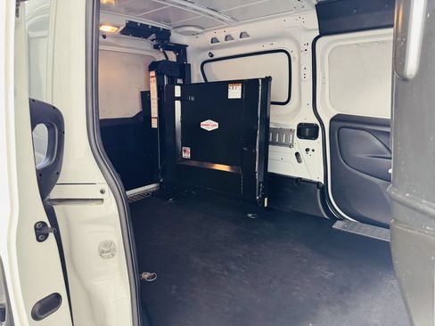 Used 2022 RAM ProMaster City Tradesman FWD image 23