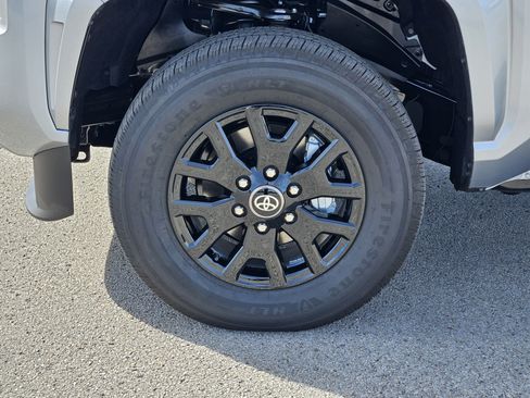 New 2026 Toyota Tacoma SR5 image 9
