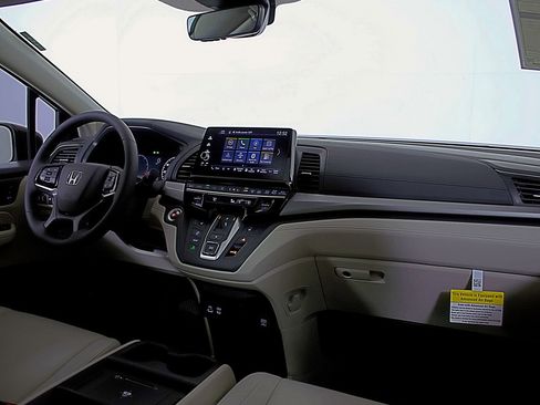 Used 2026 Honda Odyssey EX-L image 14