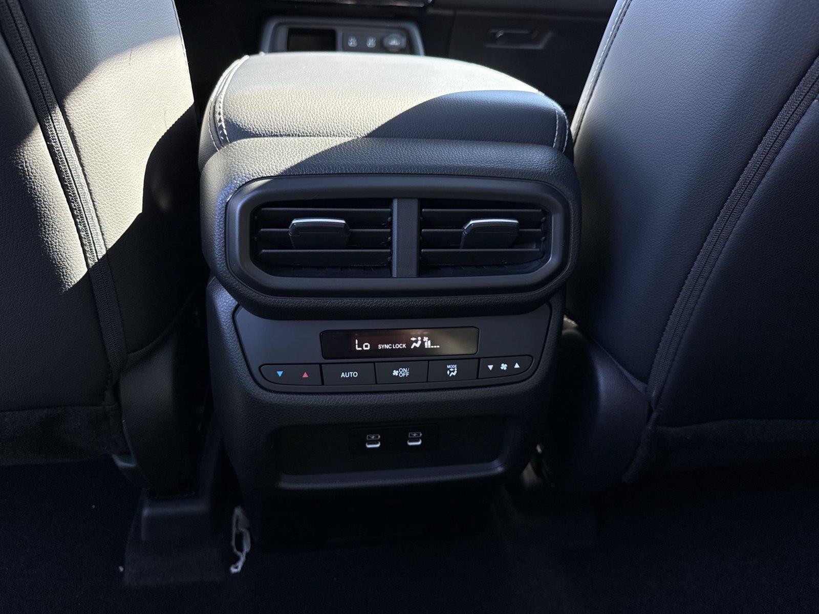New 2026 Honda Pilot Touring image 22