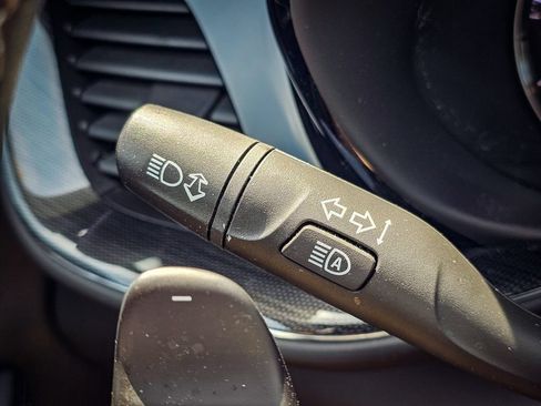 Used 2023 Buick Envision Essence AWD/4WD image 19