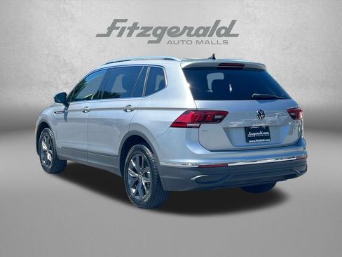 Used 2023 Volkswagen Tiguan SE AWD/4WD image 9