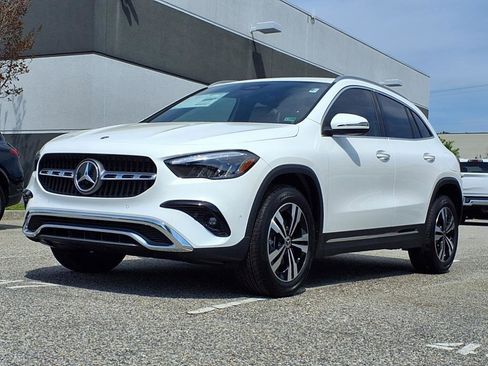 Used 2025 Mercedes-Benz GLA 250 image 4