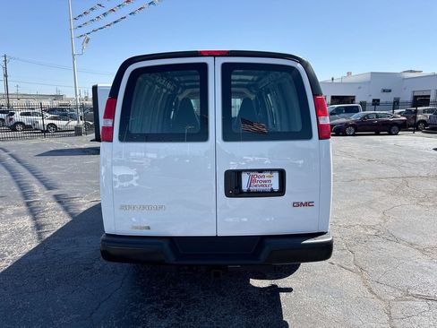 Used 2025 GMC Savana 2500 RWD image 24