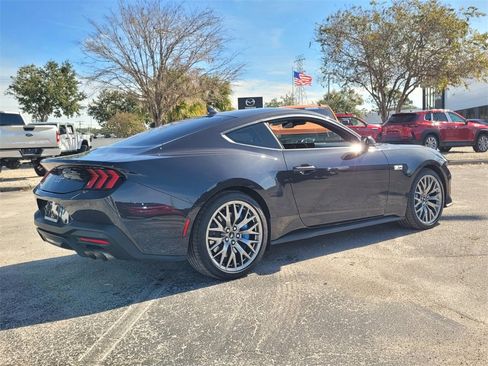Used 2024 Ford Mustang GT Premium image 7