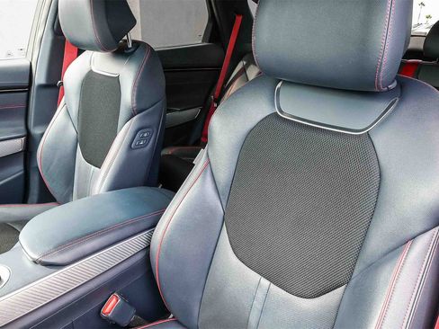 Used 2023 Genesis GV70 2.5T w/ Sport Prestige Package image 27