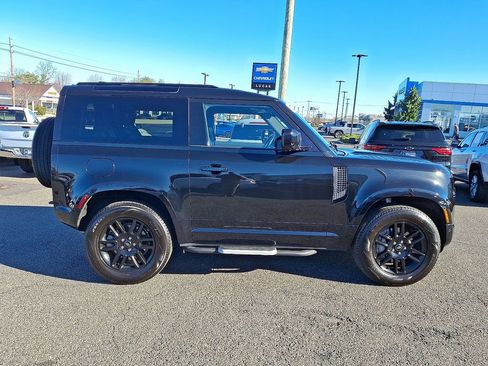 Used 2022 Land Rover Defender 90 X-Dynamic S image 13