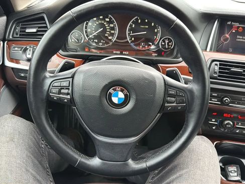 Used 2016 BMW 550i xDrive Sedan AWD/4WD image 10