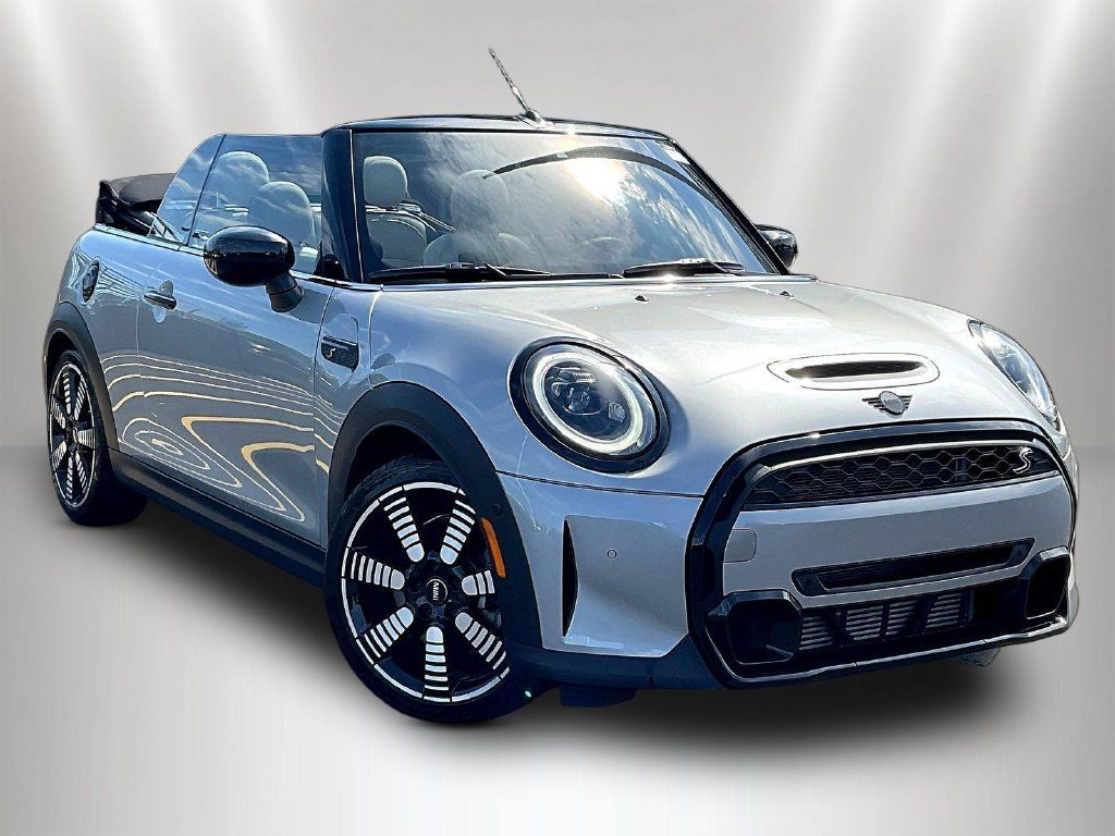 Used 2024 MINI Cooper S FWD image 3