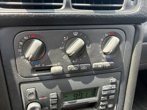 Used 1998 Volvo S70 FWD image 14