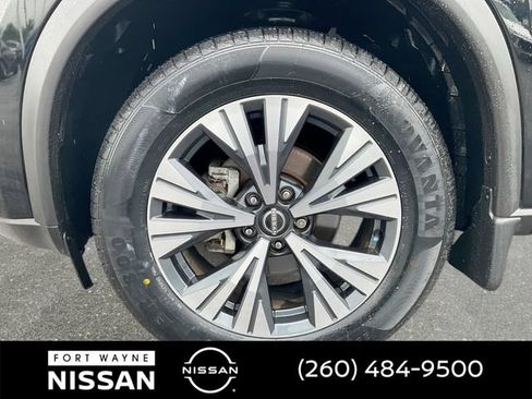 Certified 2023 Nissan Rogue SV w/ SV Premium B Package AWD/4WD image 11