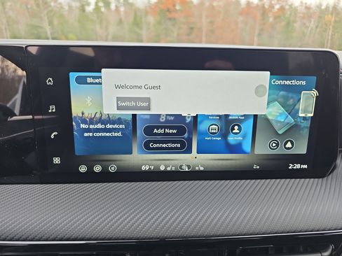 New 2026 Nissan Kicks SR w/ SR Premium Package image 23