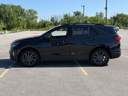 Used 2022 Chevrolet Equinox RS w/ RS Leather Package FWD image 2