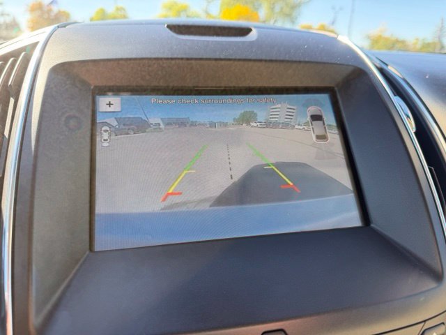 Used 2018 Ford Edge Titanium w/ Equipment Group 302A AWD/4WD image 19