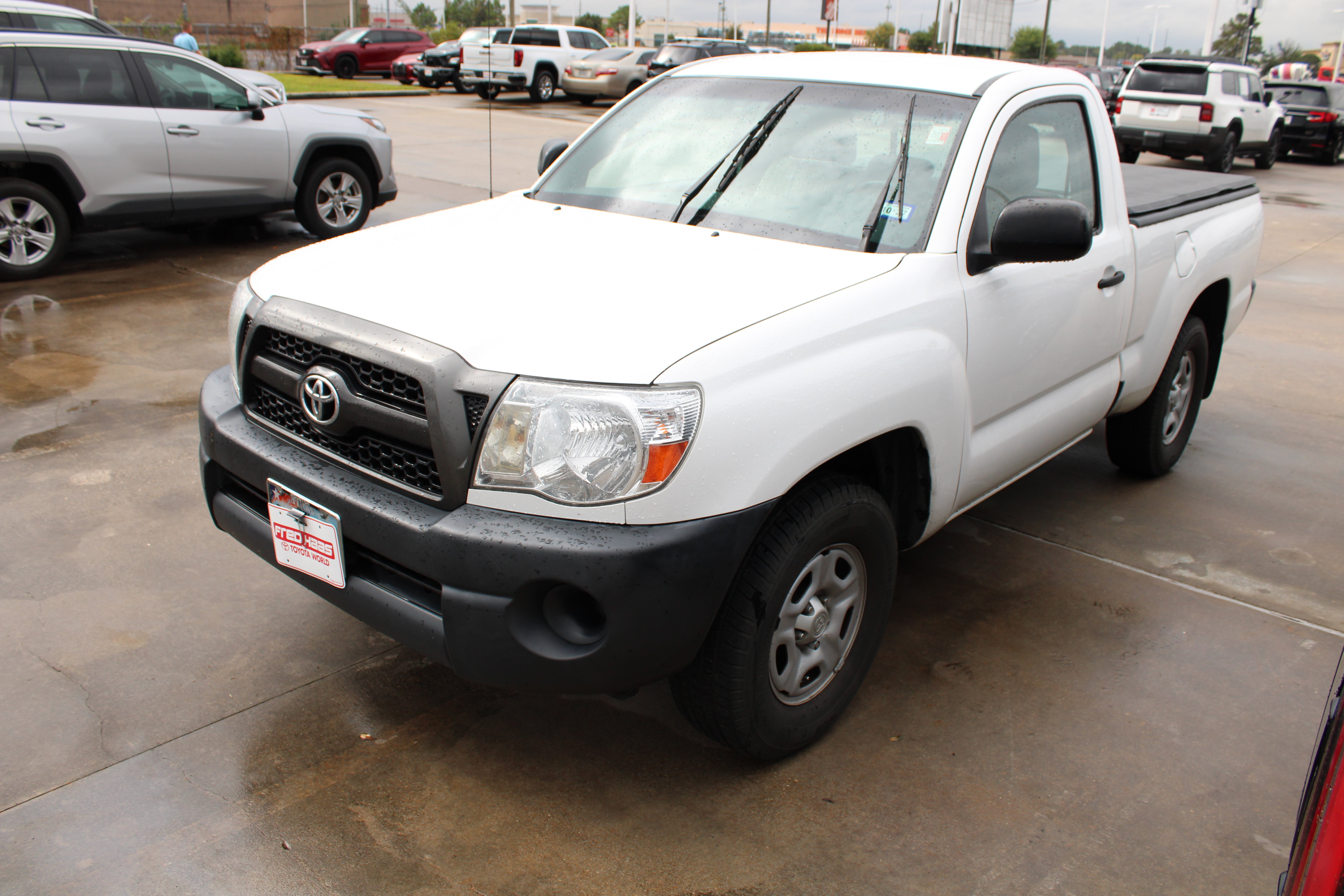 Used 2011 Toyota Tacoma 2WD Regular Cab image 6