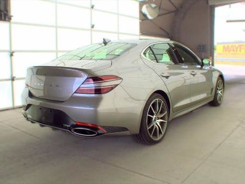 Used 2025 Genesis G70 2.5T RWD image 8