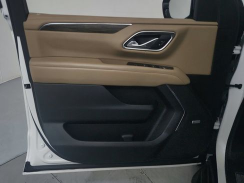 Certified 2023 Chevrolet Tahoe Premier AWD/4WD image 16