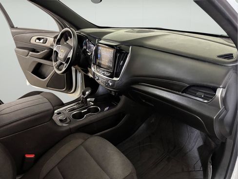 Used 2024 Chevrolet Traverse LT FWD image 24