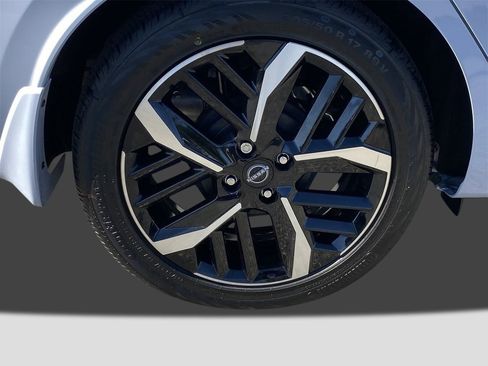 New 2025 Nissan Versa SR w/ Trunk Package image 7