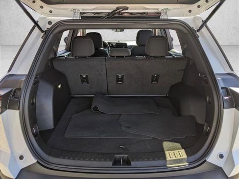 Used 2025 Chevrolet Equinox LT image 6