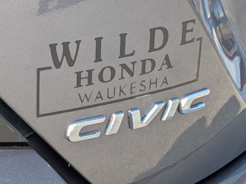 Used 2017 Honda Civic EX-T image 11
