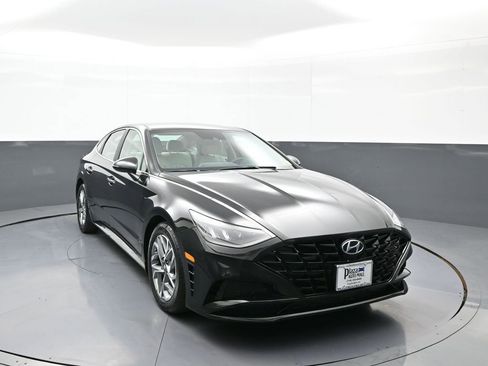 Certified 2023 Hyundai Sonata SEL FWD image 3