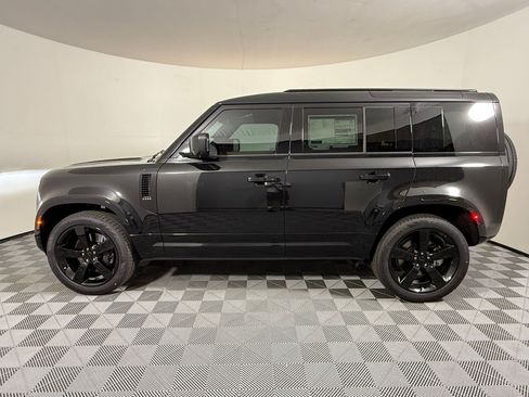 New 2026 Land Rover Defender 110 X-Dynamic SE AWD/4WD image 2