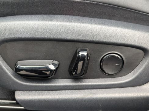 Certified 2025 Lexus ES 350 w/ Premium Package image 21